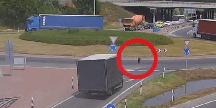 Videó – Elrepült egy teherautó kereke az M85-M1-es csomópontjában