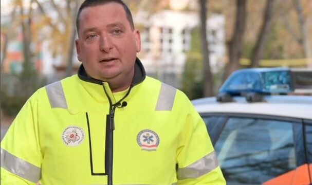 Videó: Megrendült mentős kéri, hogy vigyázzunk az úton dolgozókra