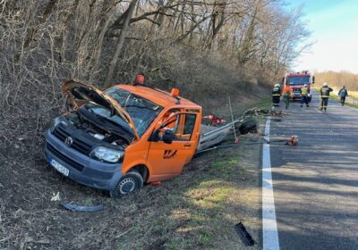 Három balesetben négy közutas sérült meg az elmúlt hetekben, a Magyar Közút fokozott figyelmet kér a közlekedőktől